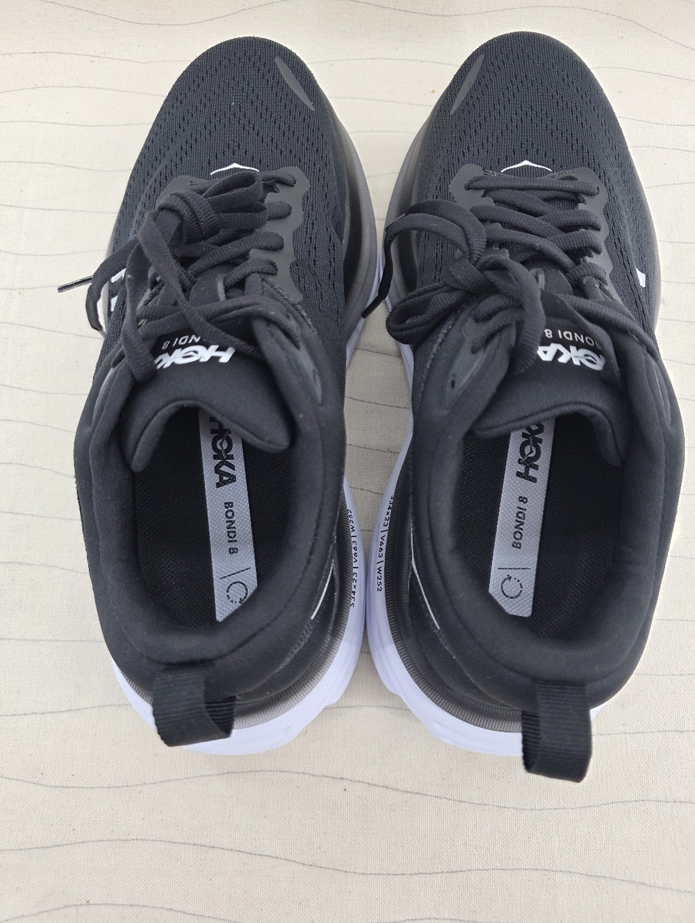 Hoka Womens Bondi 8 Black White Running Sneakers Shoes 1127954 Size 8D NEW - Picture 10 of 11